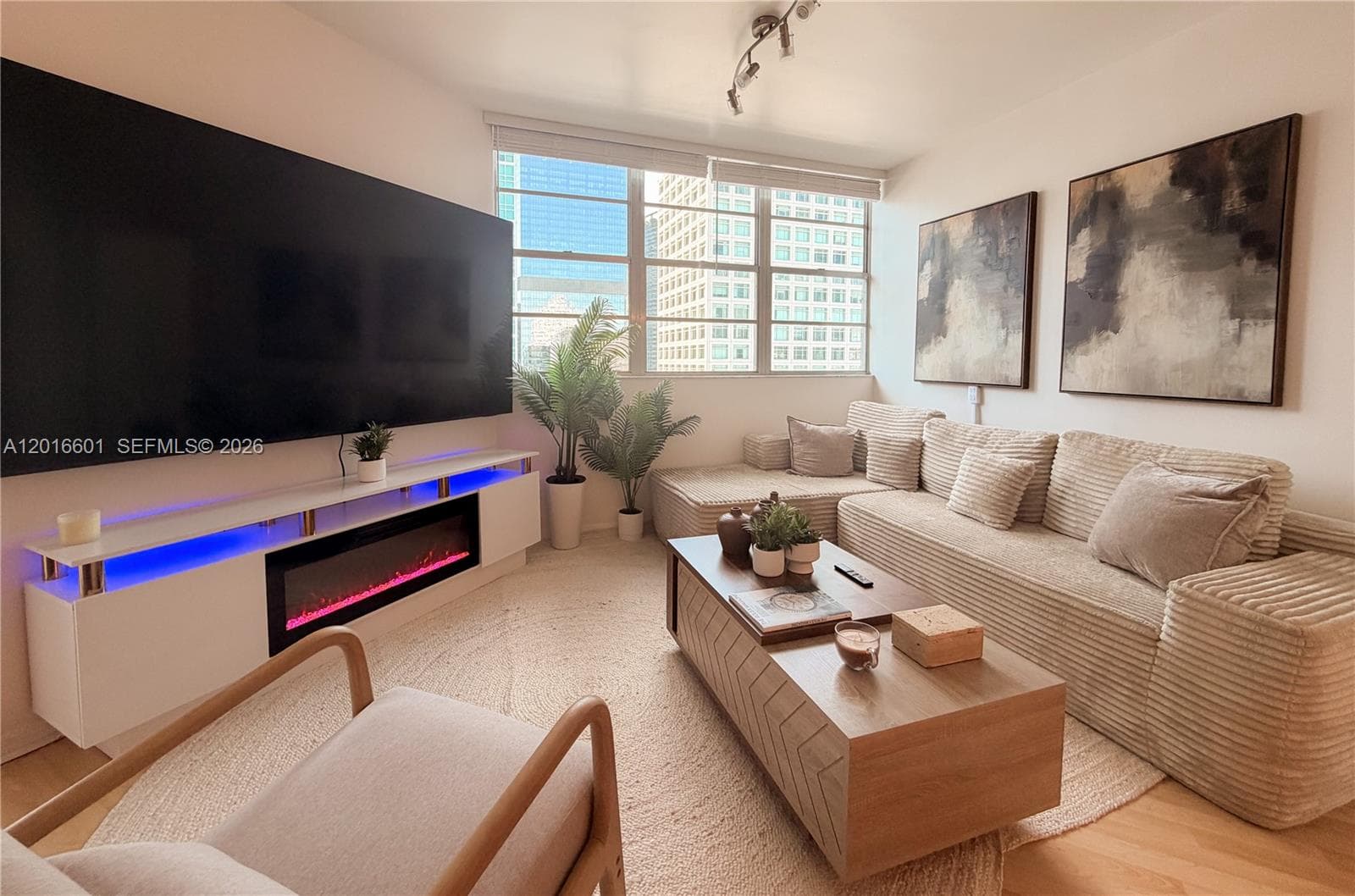 825 Brickell Bay Dr # 2050, Miami FL 33131 — 5