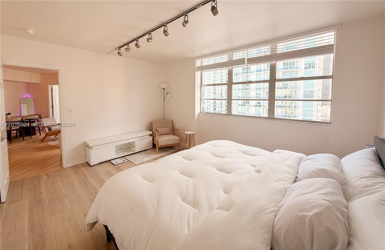 825 Brickell Bay Dr # 2050, Miami FL 33131 — 10