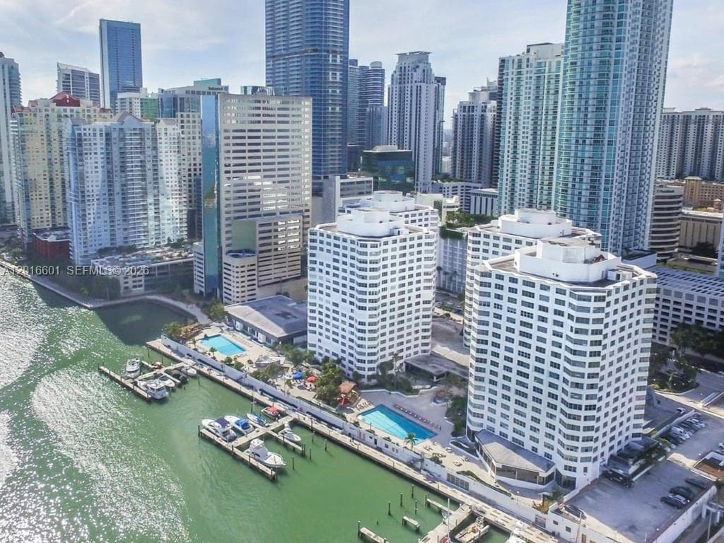 825 Brickell Bay Dr # 2050, Miami FL 33131 — 15