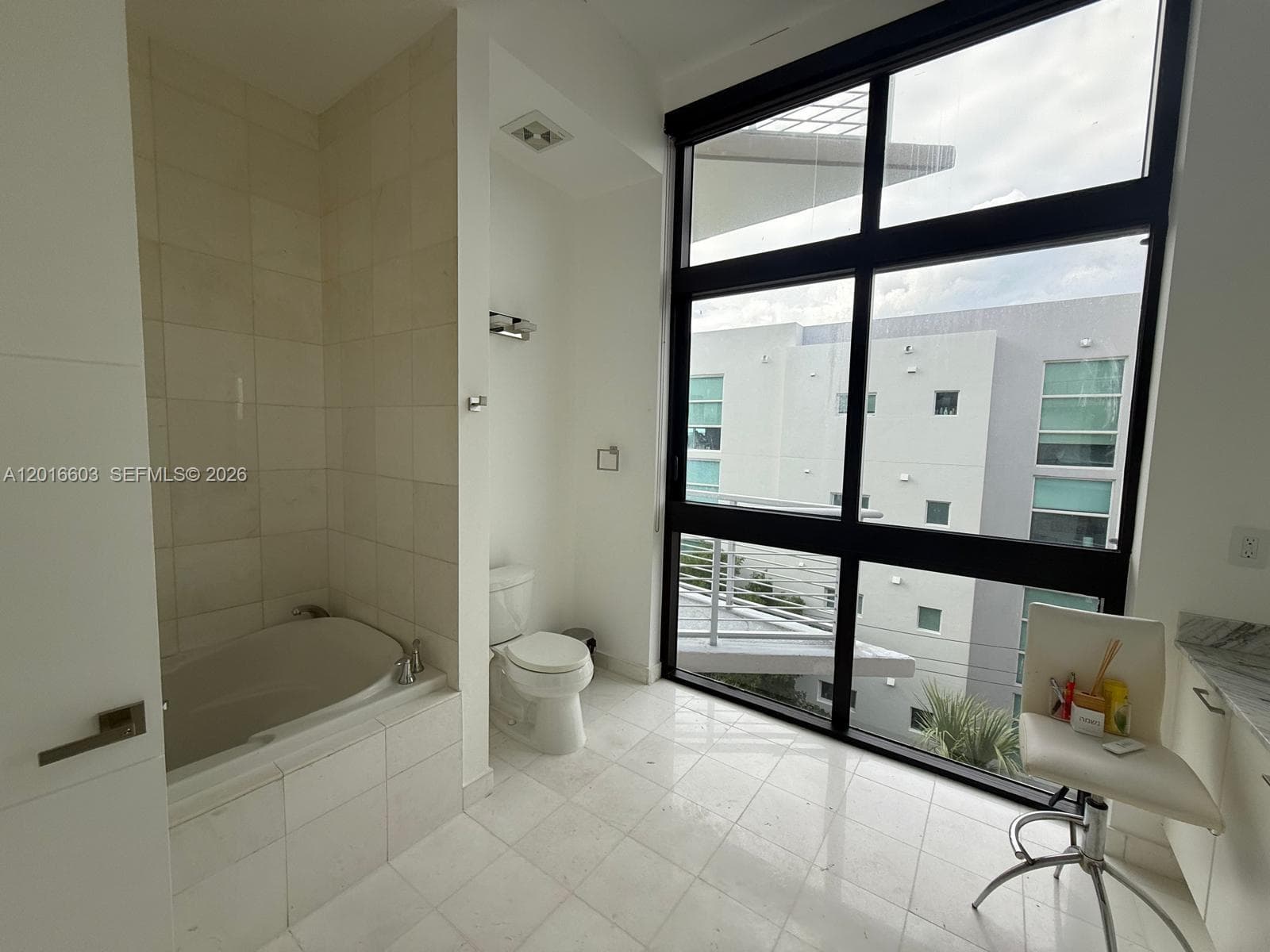 2001 Meridian Ave # 523, Miami Beach FL 33139 — 12