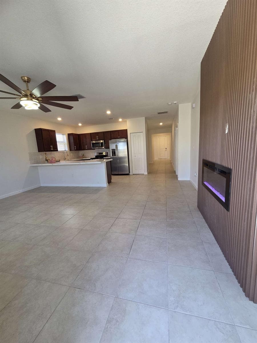 195 SE 24th Court, Homestead FL 33033 — 10