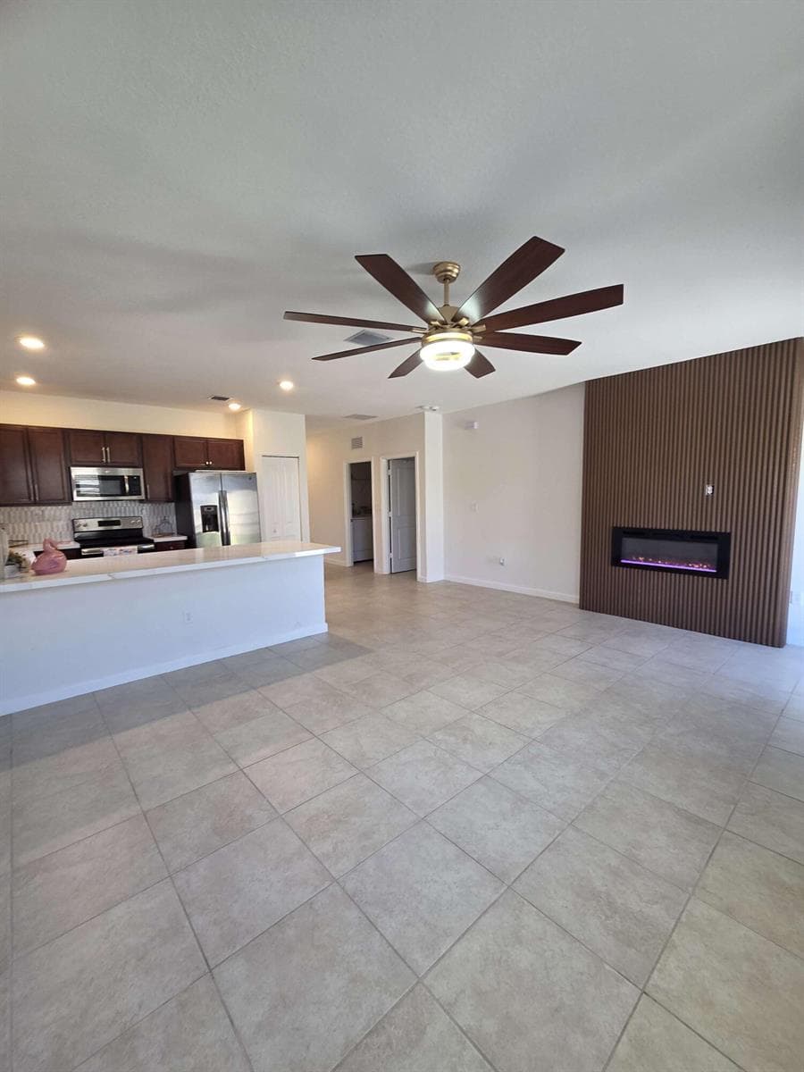 195 SE 24th Court, Homestead FL 33033 — 4