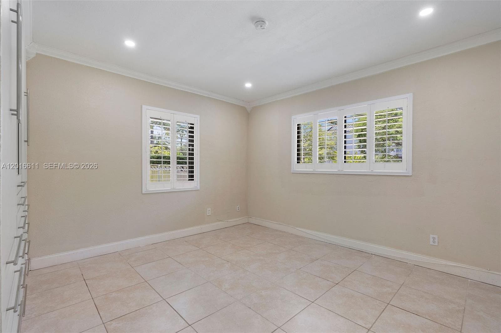 1025 Sylvania Blvd # 0, West Miami FL 33144 — 17