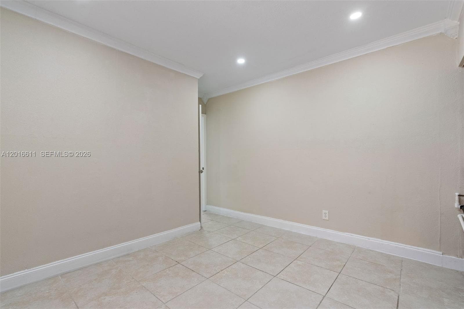 1025 Sylvania Blvd # 0, West Miami FL 33144 — 22