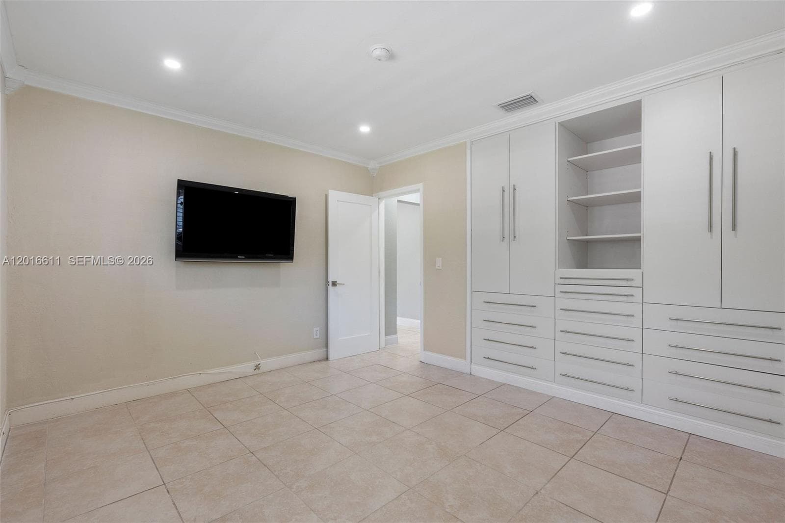 1025 Sylvania Blvd # 0, West Miami FL 33144 — 18