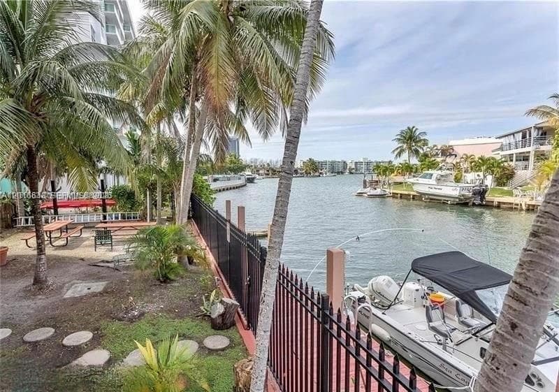 2903 N Miami Beach Blvd # 906, North Miami Beach FL 33160 — 6