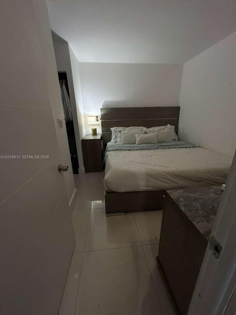 2903 N Miami Beach Blvd # 906, North Miami Beach FL 33160 — 20