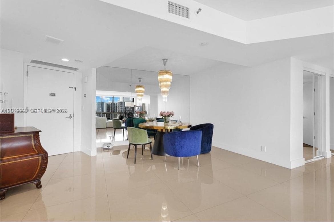 1000 W Island Blvd # 2508, Aventura FL 33160 — 7