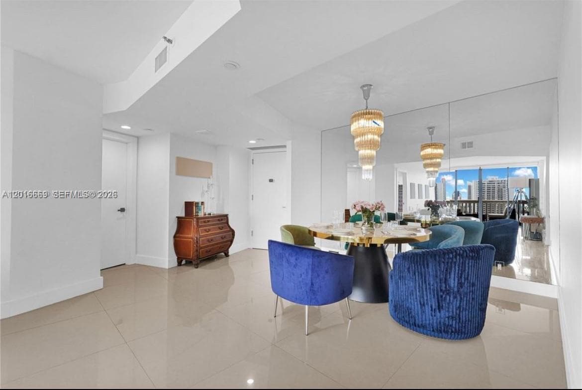 1000 W Island Blvd # 2508, Aventura FL 33160 — 8