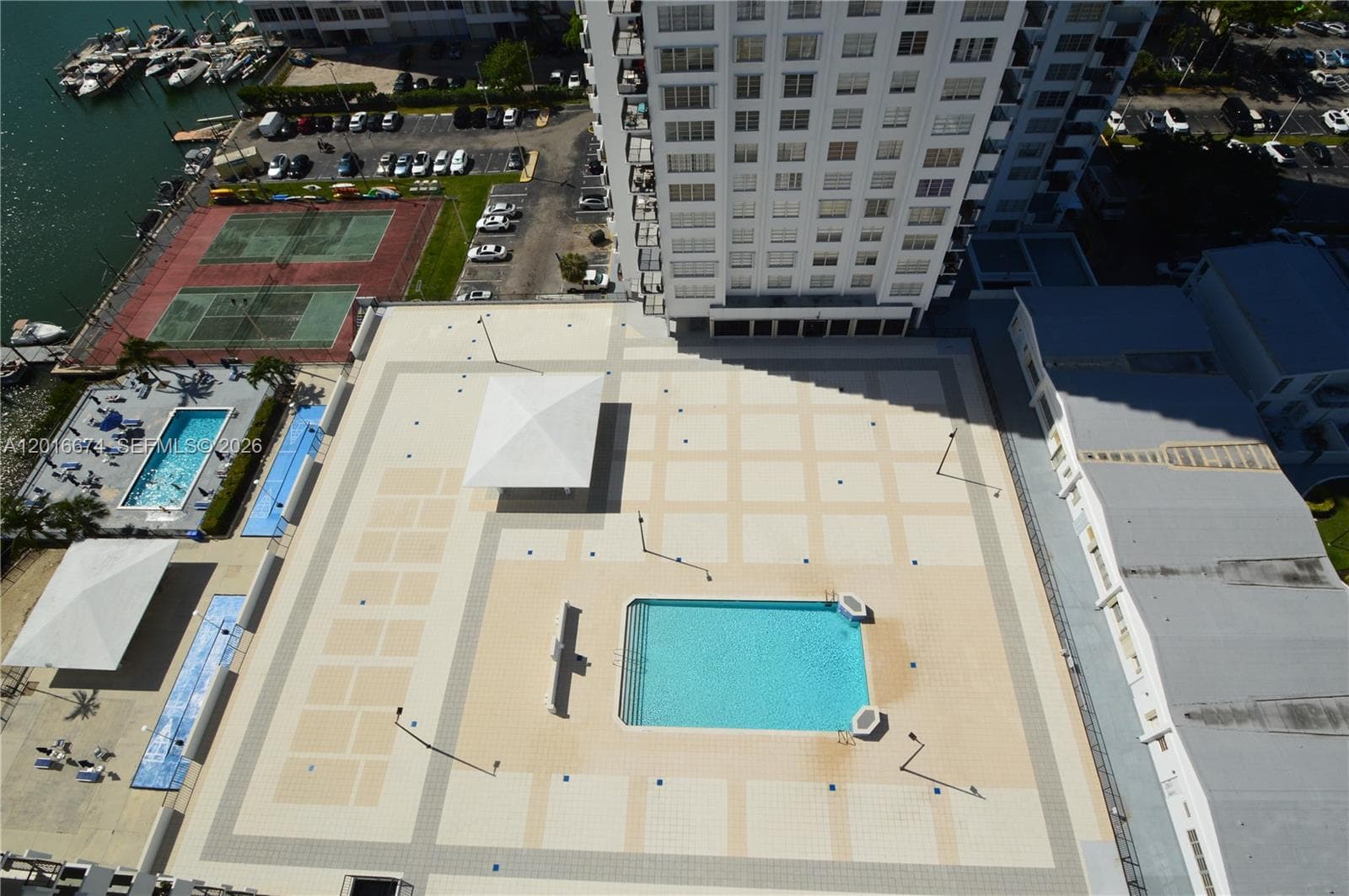 2780 NE 183rd St, Aventura FL 33160 — 17