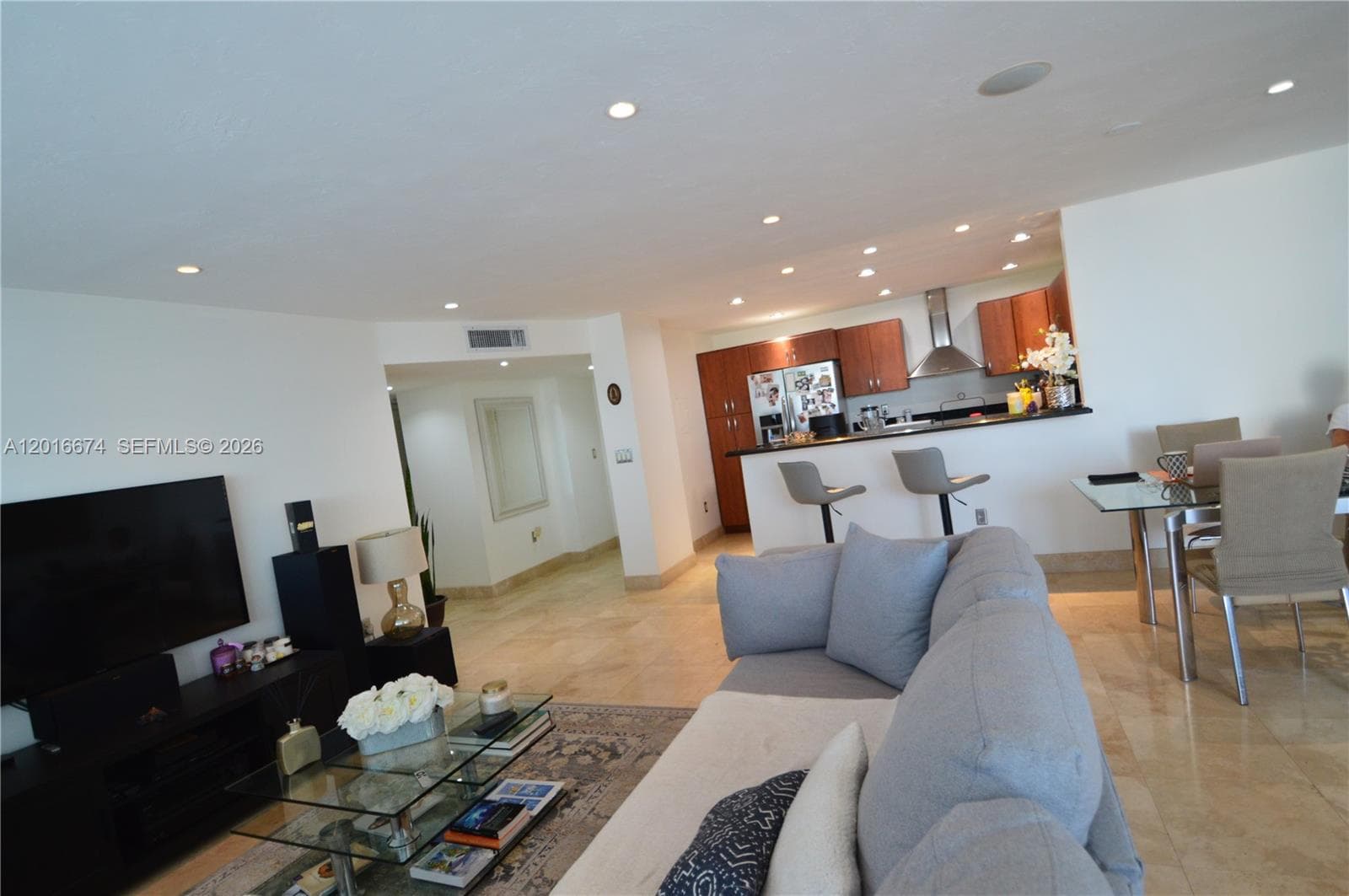 2780 NE 183rd St, Aventura FL 33160 — 3