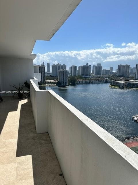 2780 NE 183rd St, Aventura FL 33160 — 28