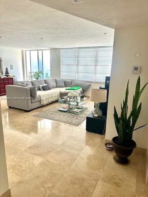 2780 NE 183rd St, Aventura FL 33160 — 18