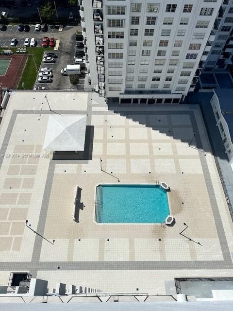 2780 NE 183rd St, Aventura FL 33160 — 25