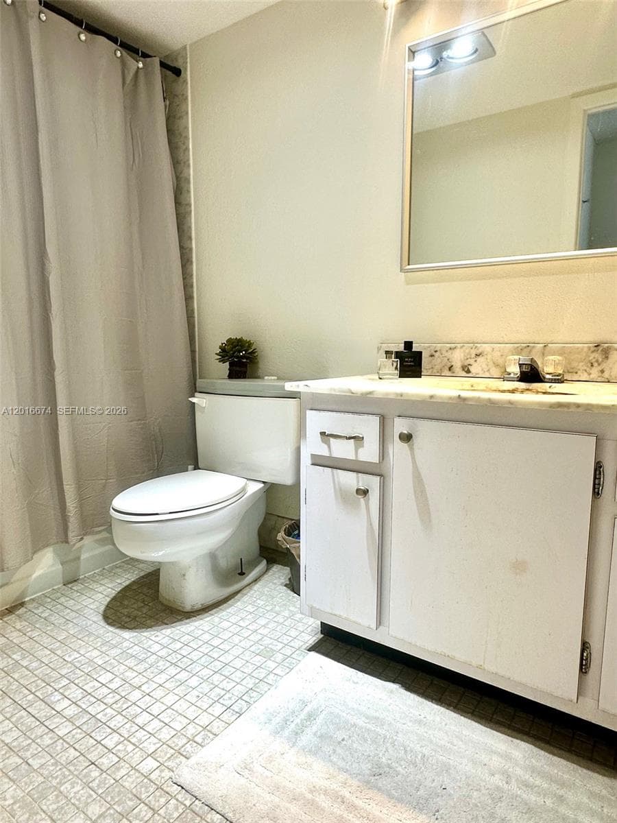 2780 NE 183rd St, Aventura FL 33160 — 21