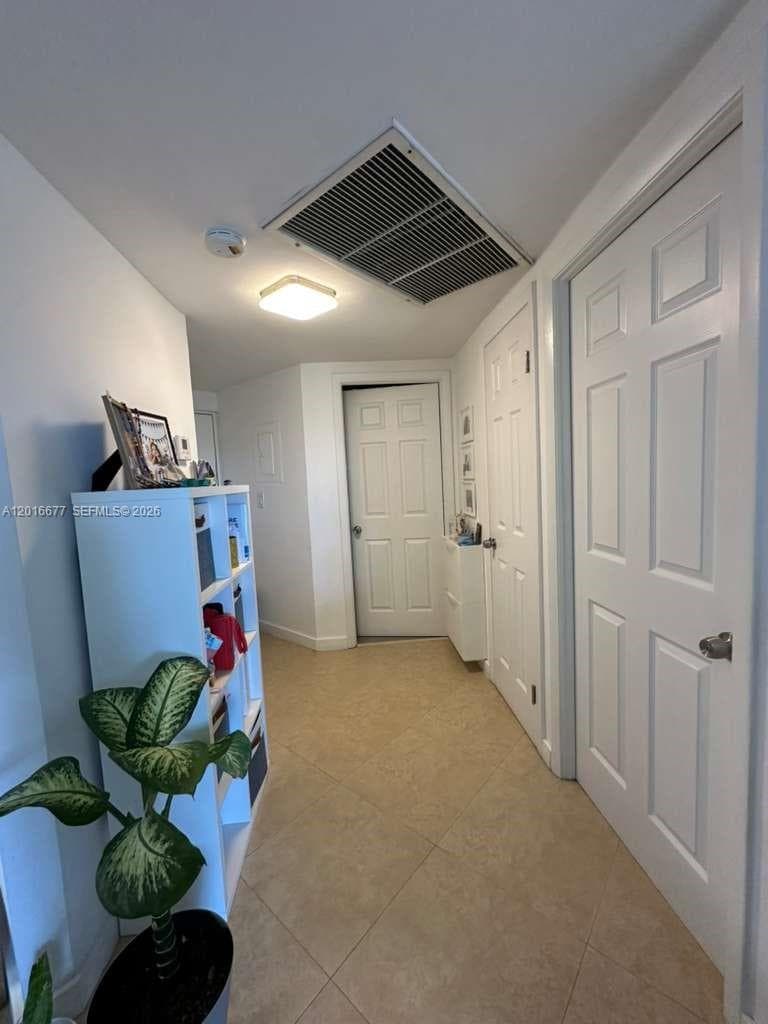 8290 Lake Dr # 325, Doral FL 33166 — 7