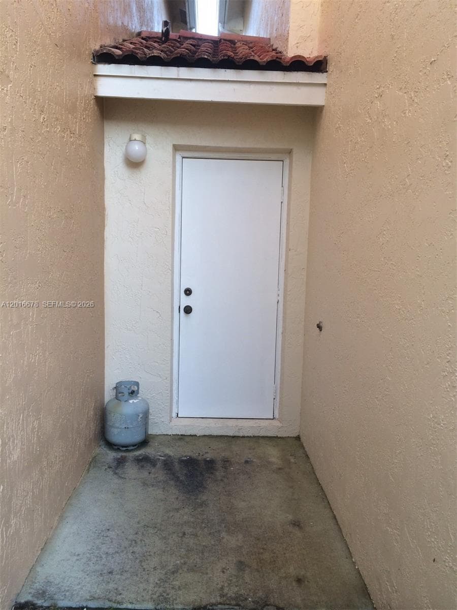 10026 SW 162nd Path, Miami FL 33196 — 23