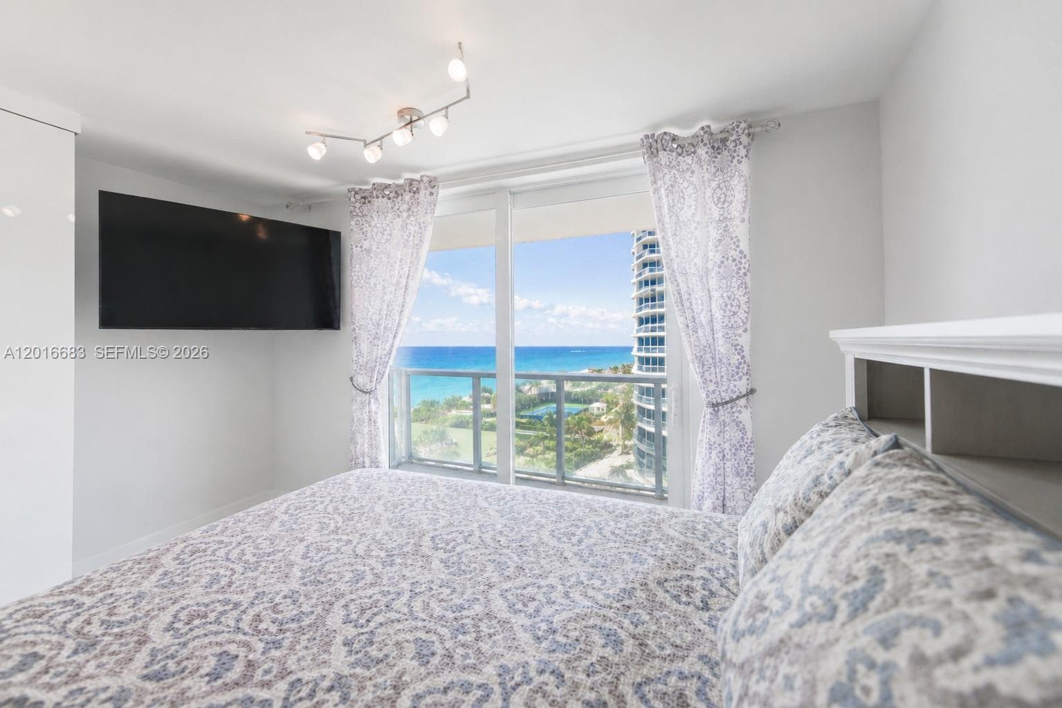 19201 Collins Ave # 609, Sunny Isles Beach FL 33160 — 4