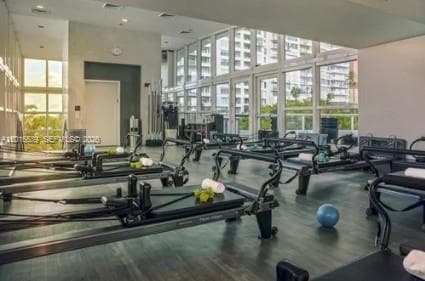 100 S Pointe Dr # 801, Miami Beach FL 33139 — 56