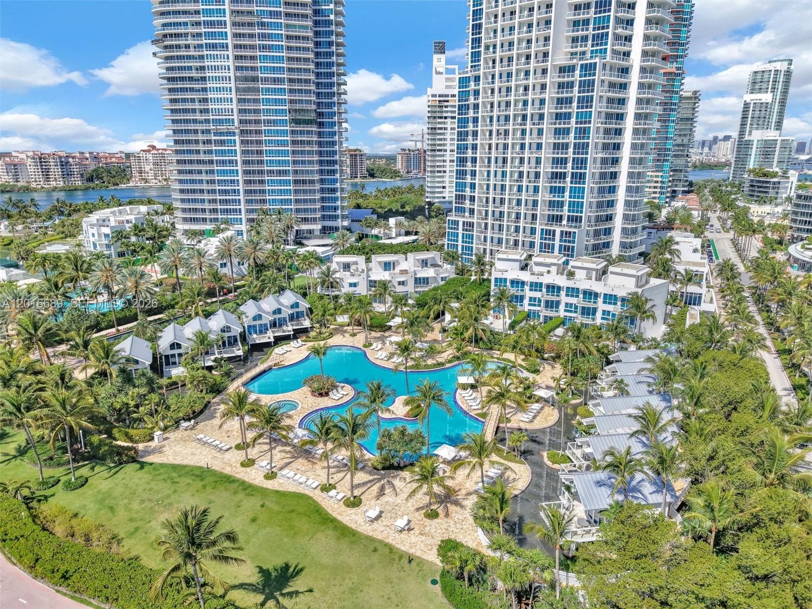 100 S Pointe Dr # 801, Miami Beach FL 33139 — 41