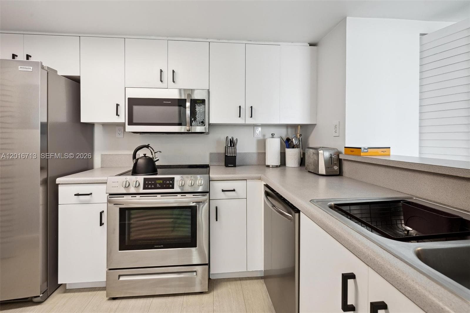650 WEST AV # 1406, Miami Beach FL 33139 — 16