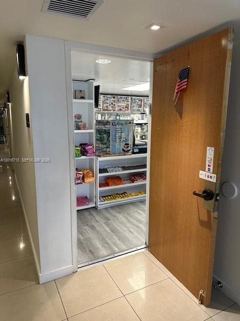 650 WEST AV # 1406, Miami Beach FL 33139 — 32