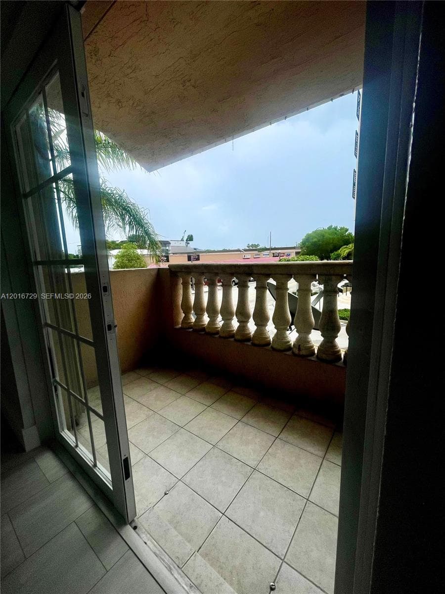 77 E 4th St # A212, Hialeah FL 33010 — 12