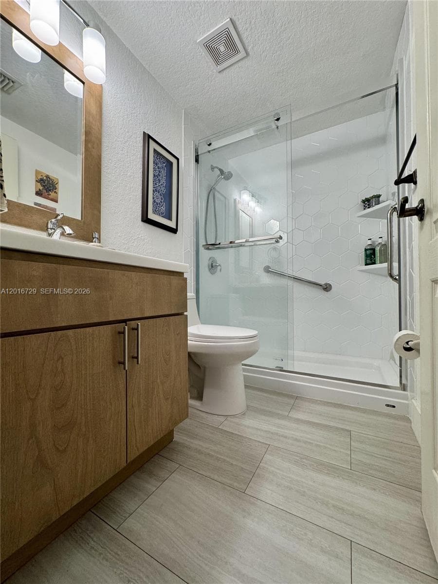 77 E 4th St # A212, Hialeah FL 33010 — 18