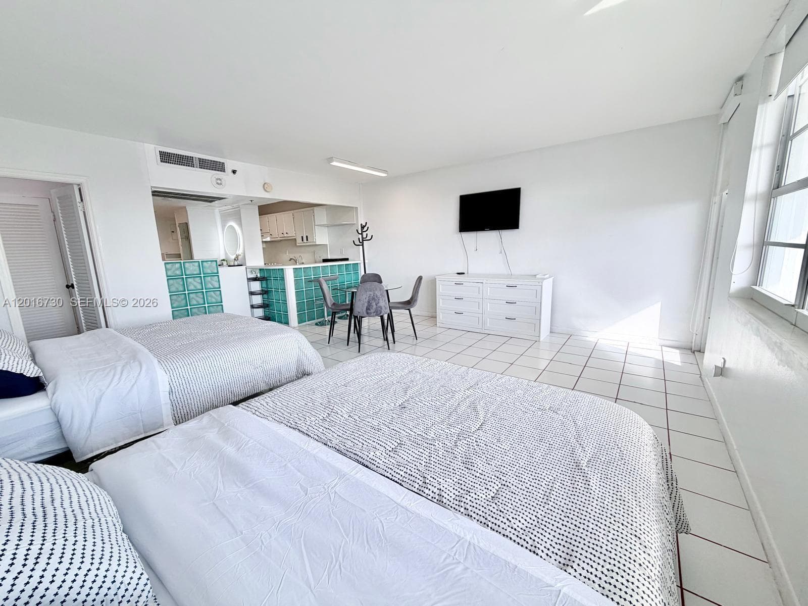 100 Lincoln Rd # 1609, Miami Beach FL 33139 — 2