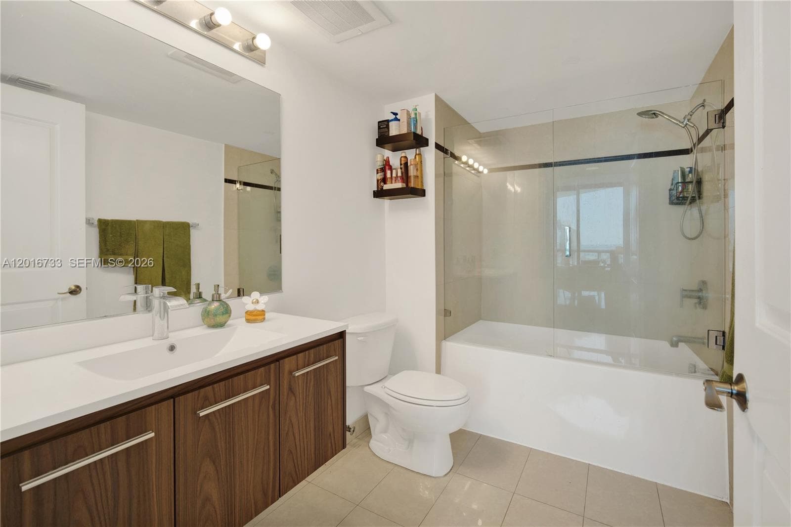 480 NE 30th St # 1102, Miami FL 33137 — 16