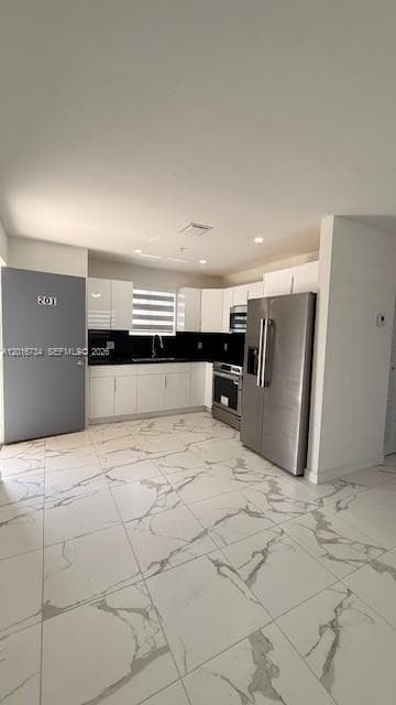 811 E 52nd St # 102, Hialeah FL 33013 — 18