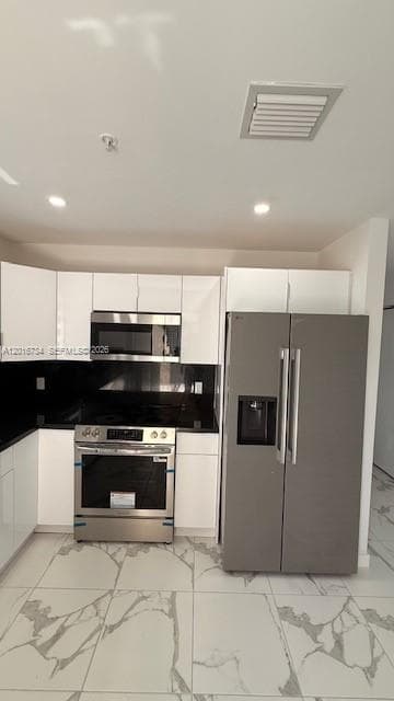 811 E 52nd St # 102, Hialeah FL 33013 — 19