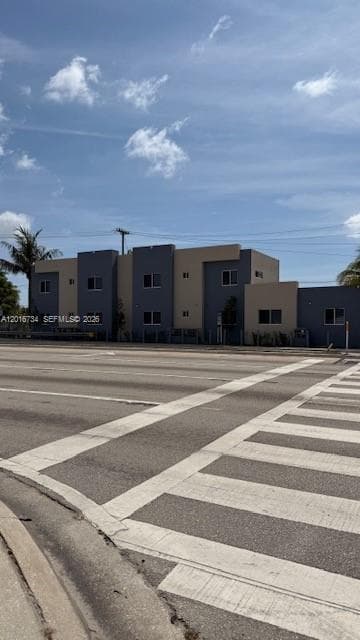811 E 52nd St # 102, Hialeah FL 33013 — 40