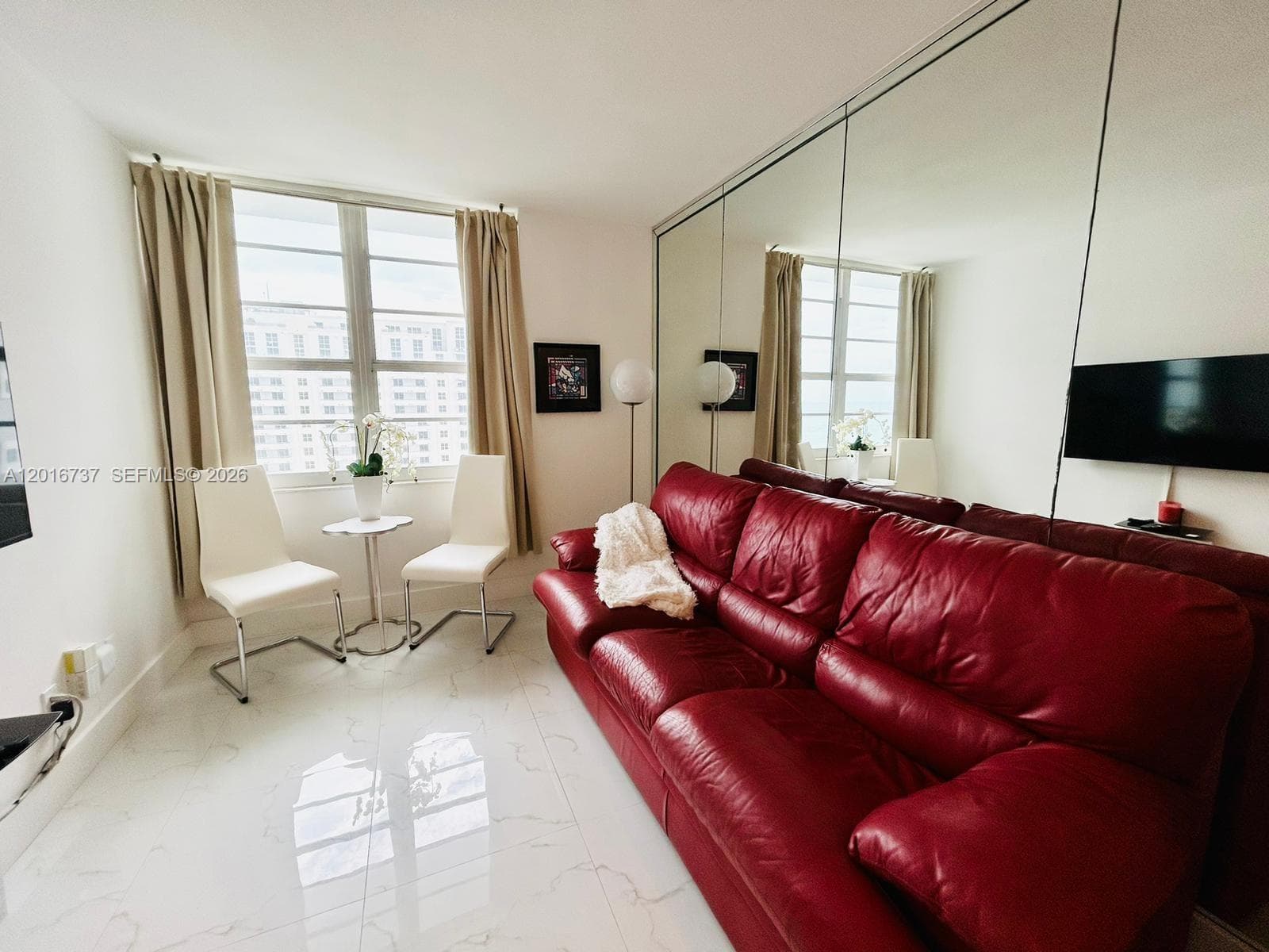 100 Lincoln Rd # 1526, Miami Beach FL 33139 — 2