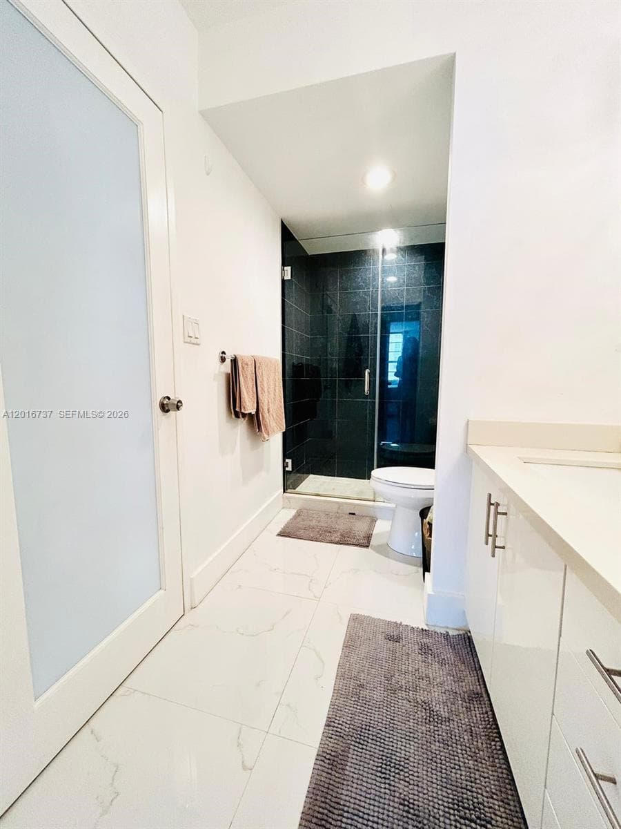 100 Lincoln Rd # 1526, Miami Beach FL 33139 — 6