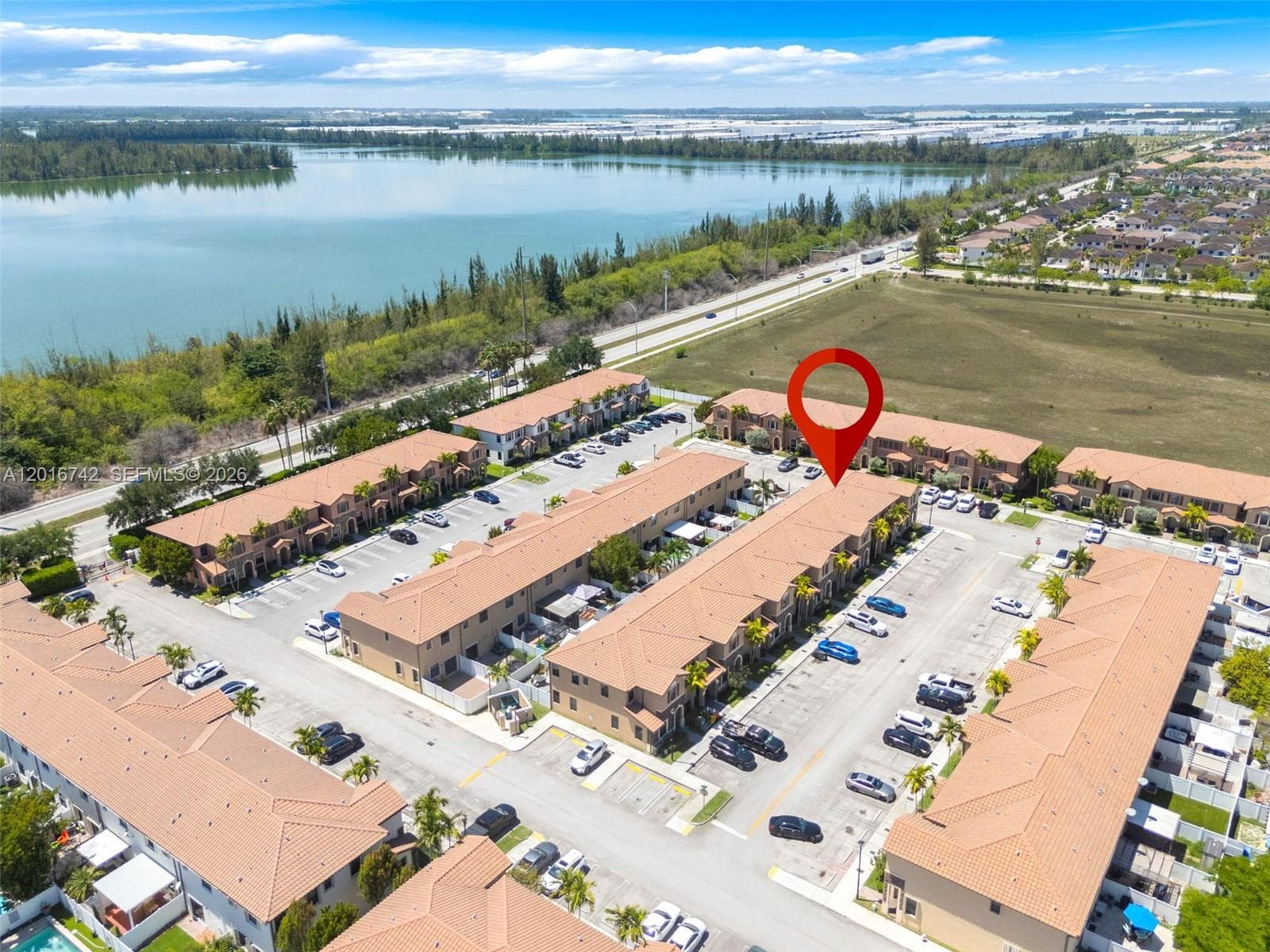 8936 W 35th Ln, Hialeah FL 33018 — 37