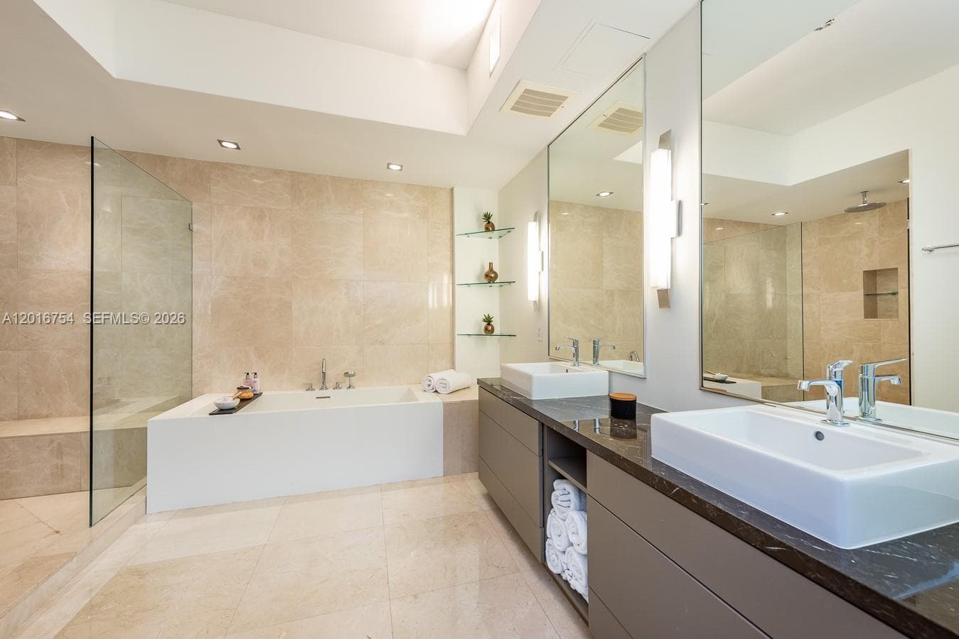 50 S Pointe Dr # 3302, Miami Beach FL 33139 — 17