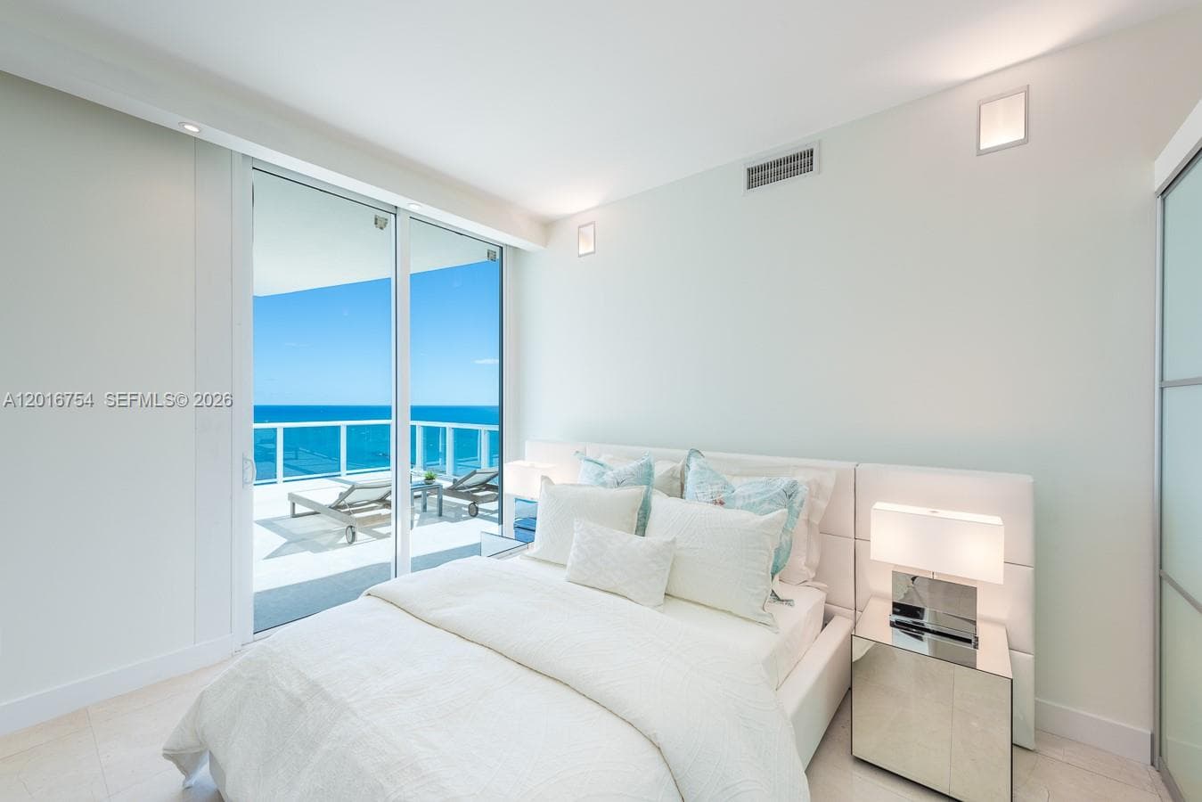 50 S Pointe Dr # 3302, Miami Beach FL 33139 — 15