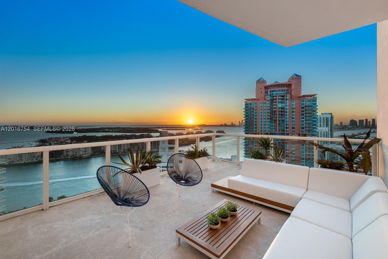 50 S Pointe Dr # 3302, Miami Beach FL 33139 — 8