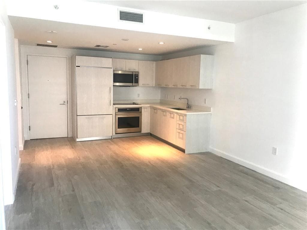 45 SW 9th Street # 3707, Miami FL 33130 — 23