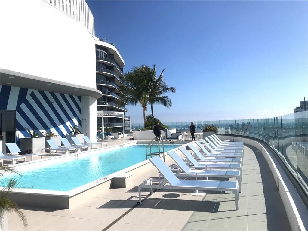 45 SW 9th Street # 3707, Miami FL 33130 — 26