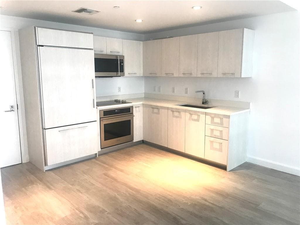 45 SW 9th Street # 3707, Miami FL 33130 — 22