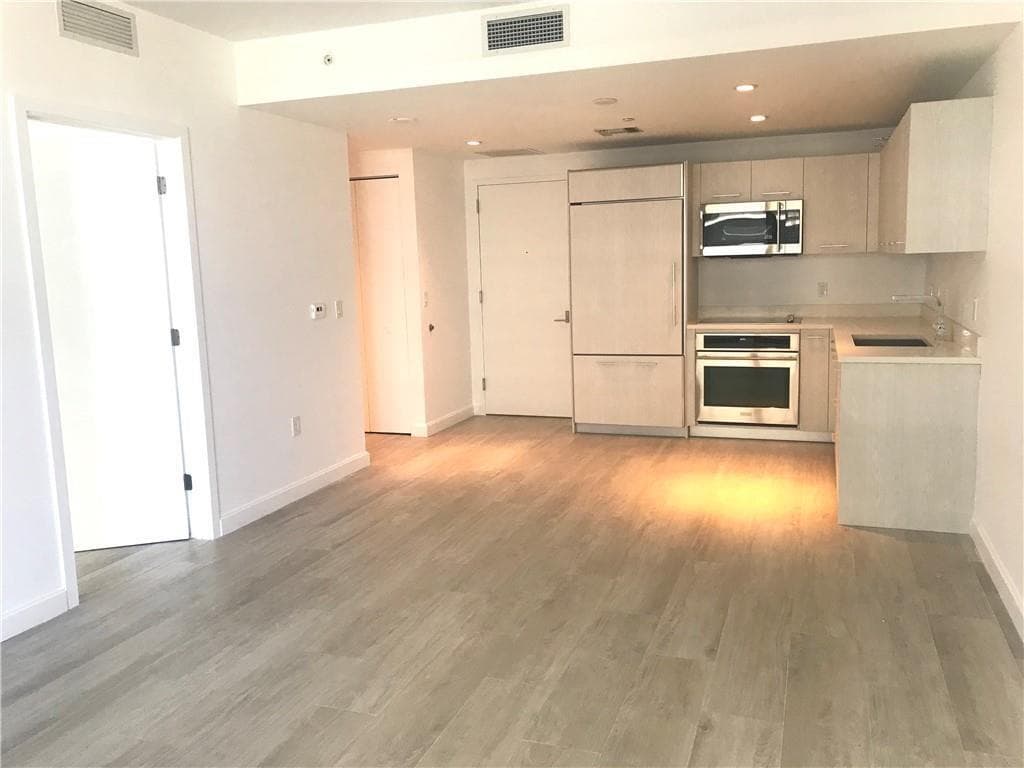 45 SW 9th Street # 3707, Miami FL 33130 — 24