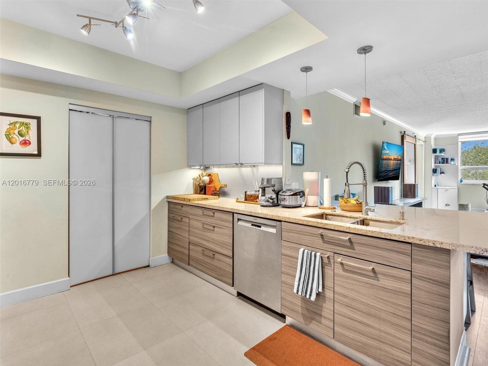 2000 N Bayshore Dr # 220, Miami FL 33137 — 8