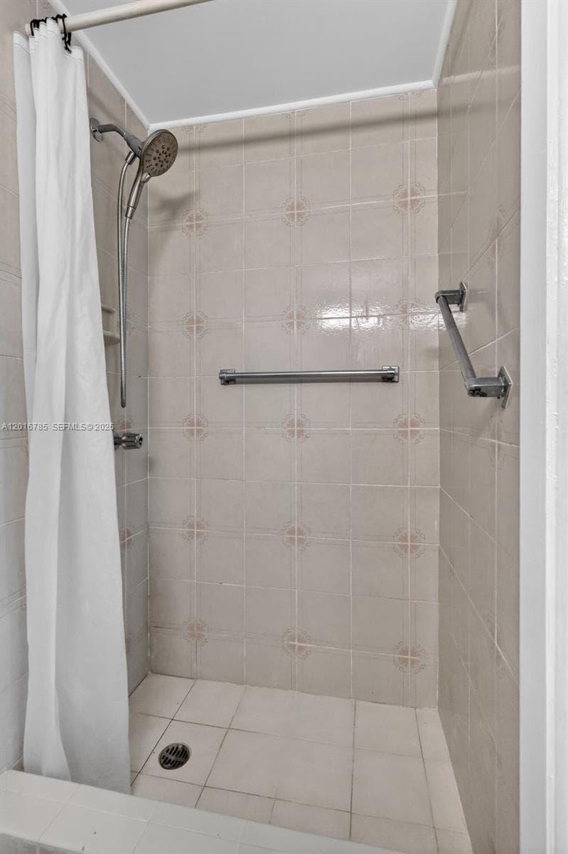 1871 SW 23rd St, Miami FL 33145 — 24