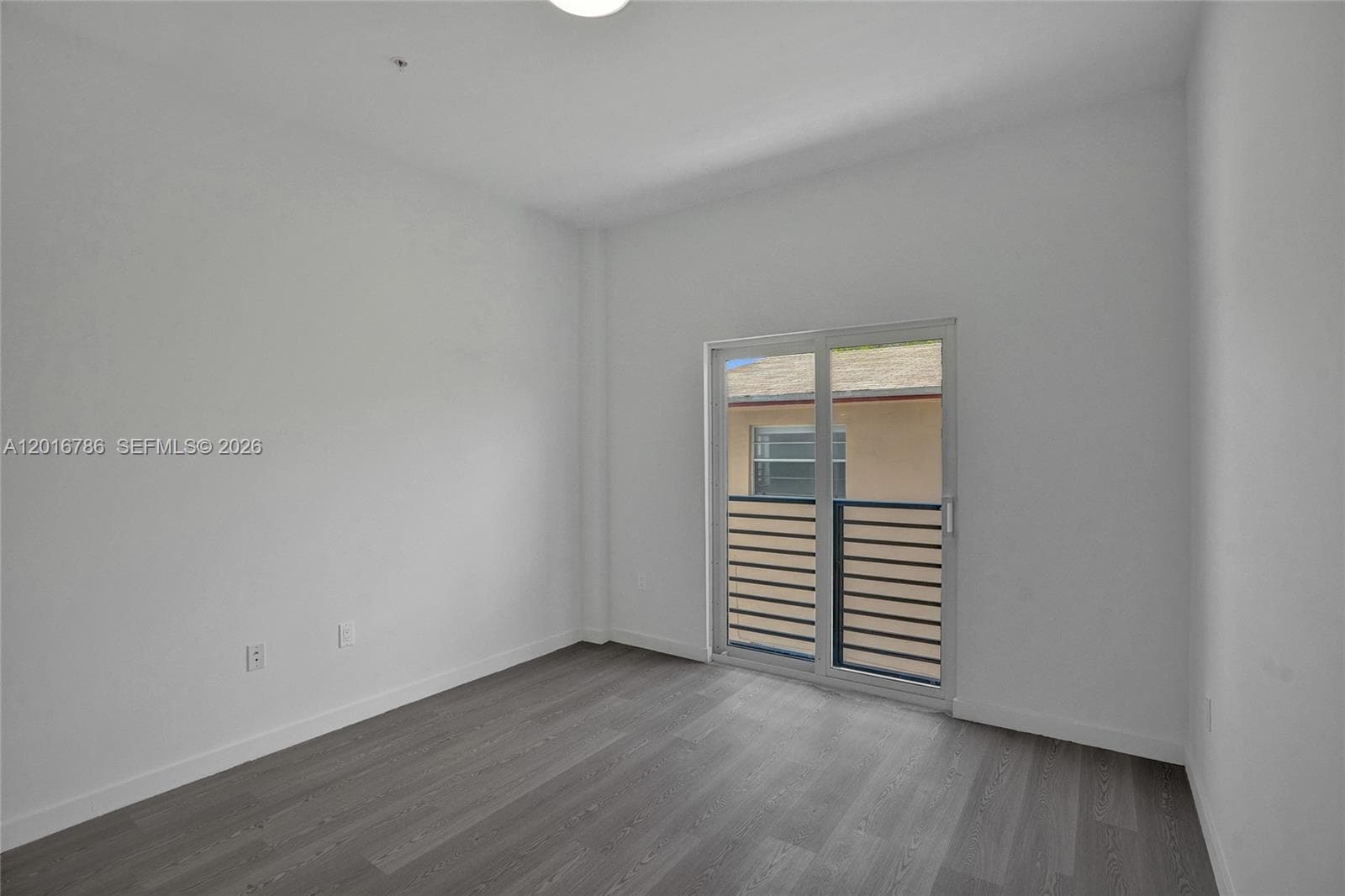 1567 NW 1st St # 9, Miami FL 33125 — 13