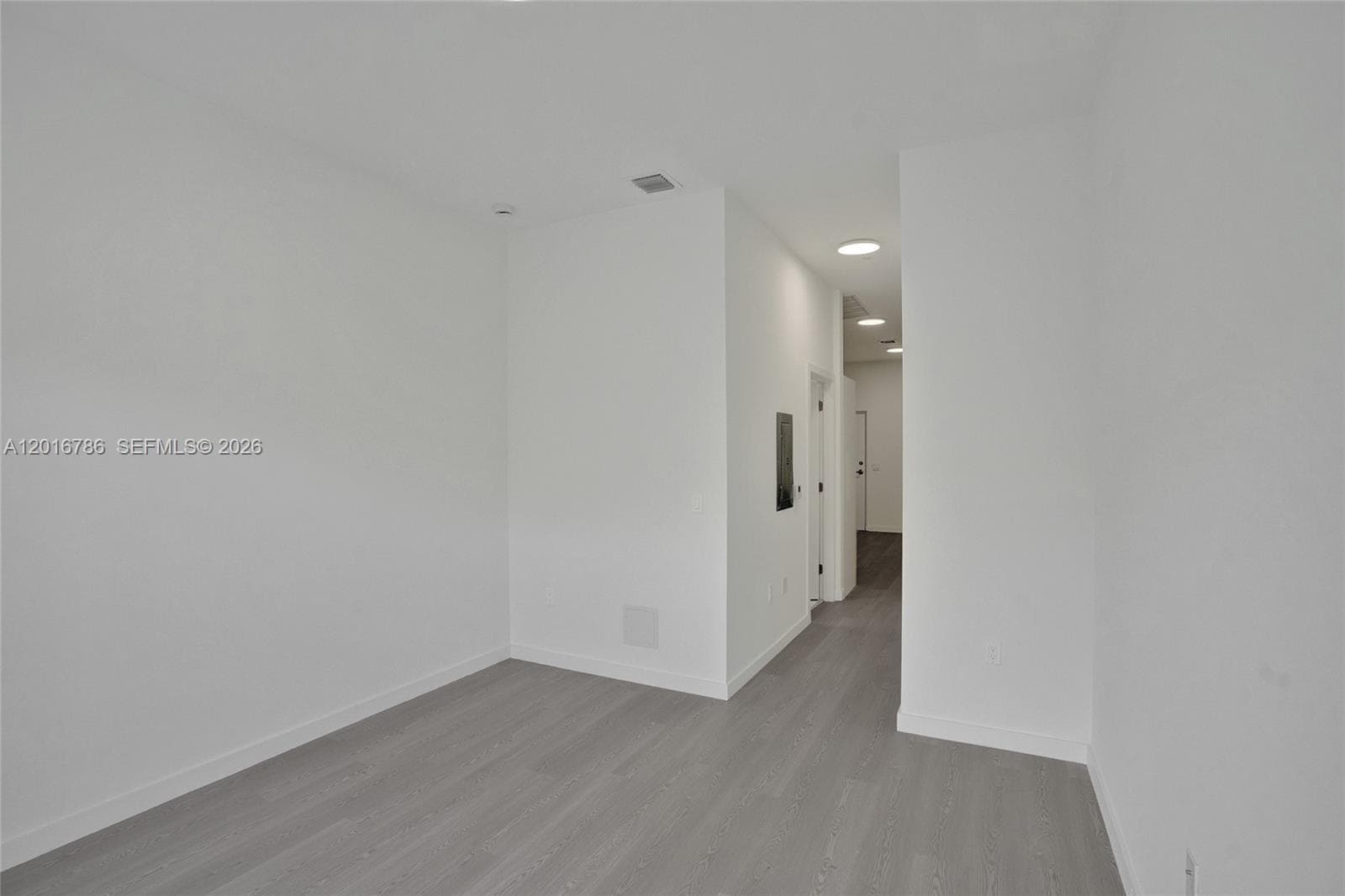 1567 NW 1st St # 9, Miami FL 33125 — 15