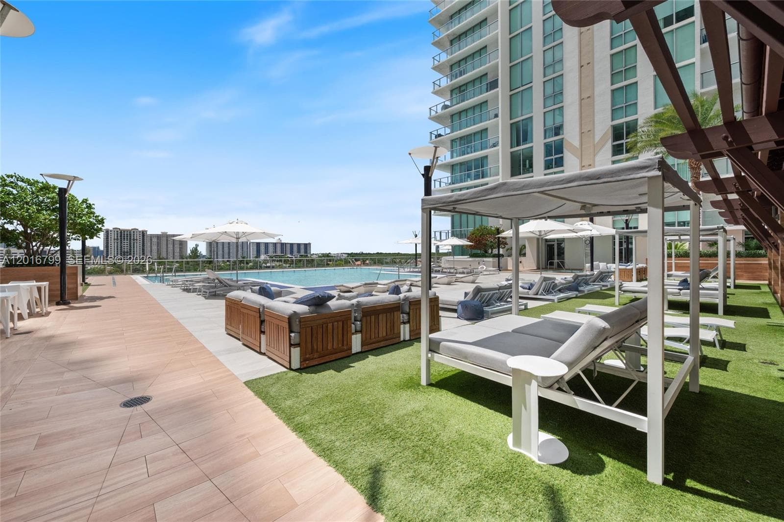 300 Sunny Isles Blvd # 1501, Sunny Isles Beach FL 33160 — 38
