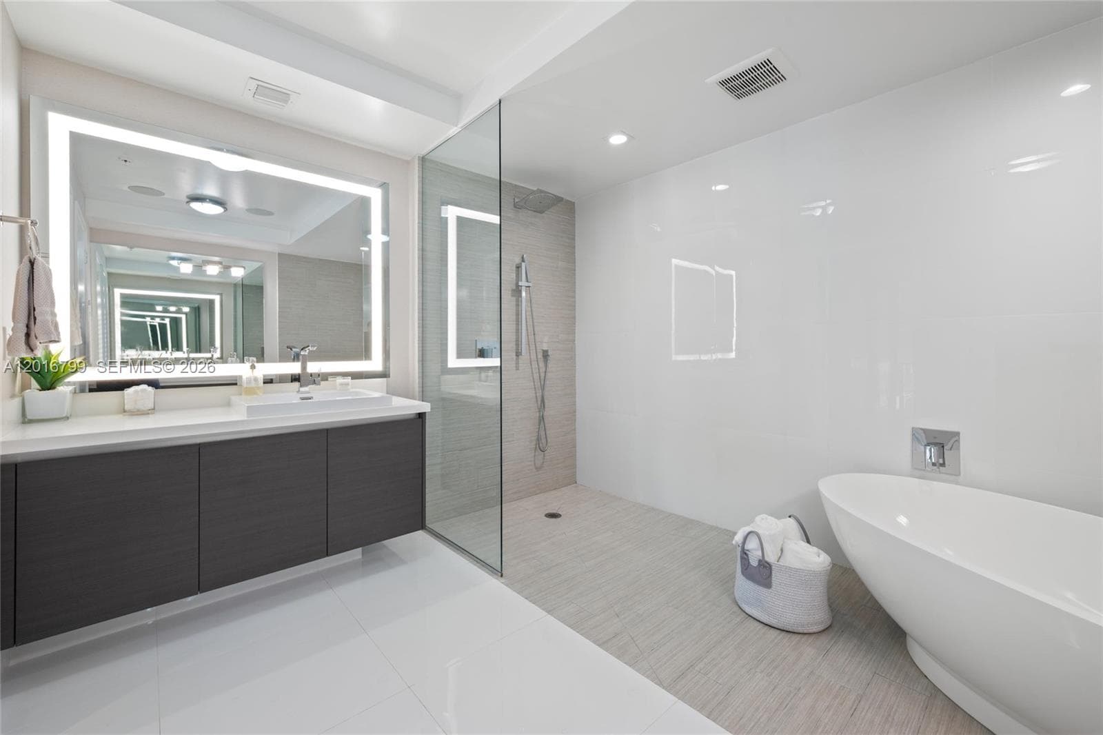 300 Sunny Isles Blvd # 1501, Sunny Isles Beach FL 33160 — 14
