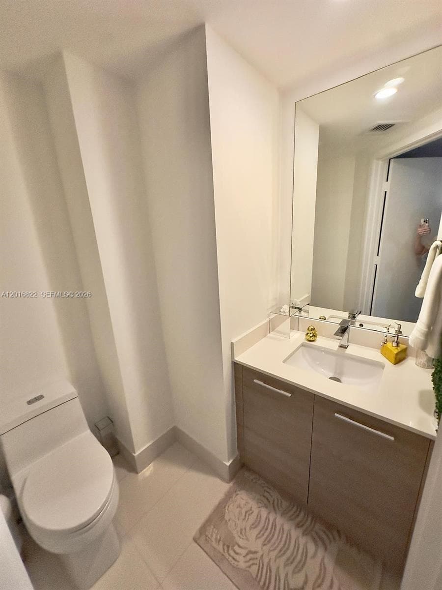 1300 S Miami Ave # 1709, Miami FL 33130 — 14
